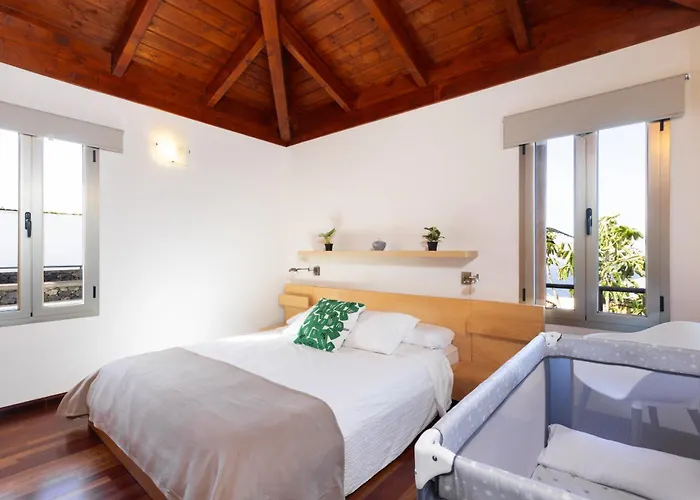 Home2book Coastal Dream In Tacoronte بيت للعطل